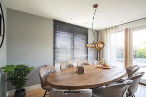 Spacious Bunglow With Garden