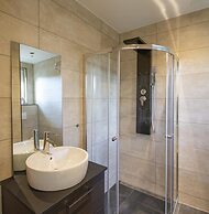 Spacious Bunglow With Garden