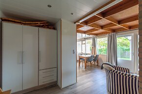 Cozy Holiday Home With Garden