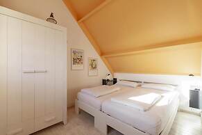 Cozy Holiday Home With Terrace