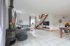 Stylish Villa With Garden