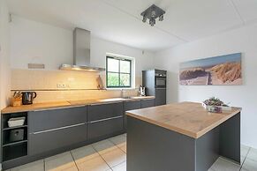 Stylish Villa With Garden