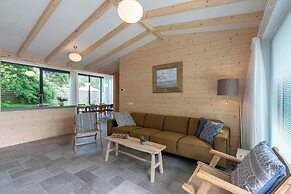 Attractive Home With Terrace