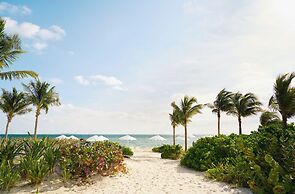 SLS Playa Mujeres – ALL Inclusive Collection