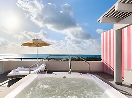SLS Playa Mujeres – ALL Inclusive Collection