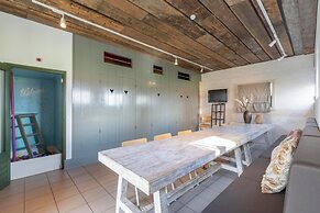 Spacious Home With Garden