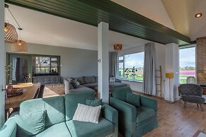 Spacious Home With Garden