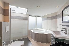 Spacious Home With Garden