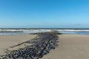 Apartment in Bergen Near Sandy Beach