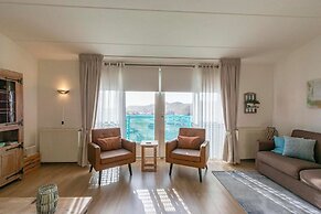 Bright Coastal Hideaway