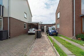 Beautiful Home With Garden