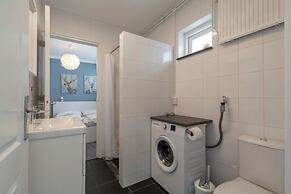 Beautiful Home With Garden