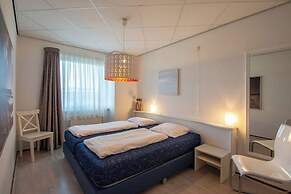 Gorgeous Seaside Apartment