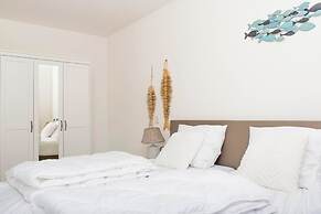 Seaside Home With Terrace