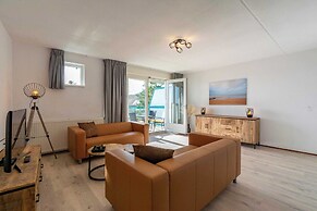 Apartment by Dutch Beach Pet-friendly