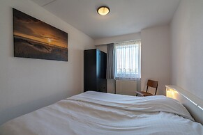 Apartment by Dutch Beach Pet-friendly