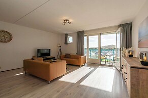 Apartment by Dutch Beach Pet-friendly