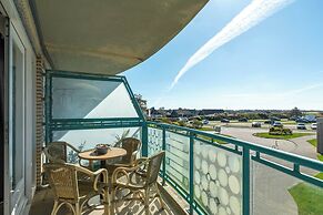 Apartment by Dunes With Balcony Views