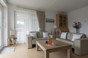Stunning Apartment Near sea