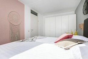 Seaside Elegant Apartment With Terrace