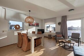 Fantastic Home by the Beach