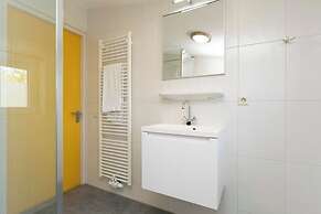 Pretty Holiday Home With Garden