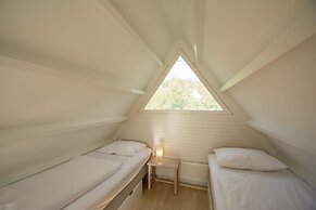 Radiant Seaside Holiday Home