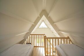 Radiant Seaside Holiday Home