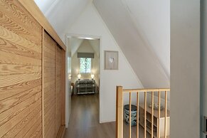 Elegant Holiday Home With Terrace