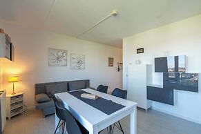 Cozy Beach Side Apartment