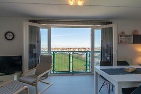 Cozy Beach Side Apartment