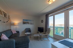 Cozy Beach Side Apartment