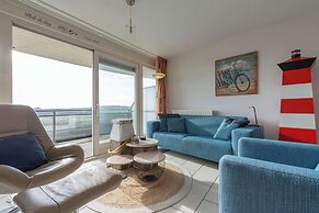 Lovely Apartment Beachside With Balcony