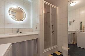 Lovely Apartment Beachside With Balcony