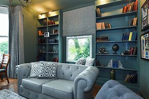 Fairview Boutique Apartments