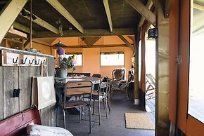 Scenic Lodge With Kitchen