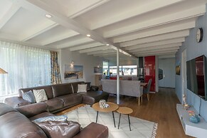 Modern Home Near Beach