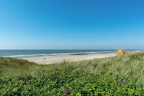 Apartment in Callantsoog With Dune Views