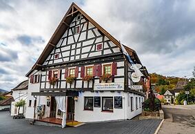 RISA Hotel Village - Engel & Kreuz