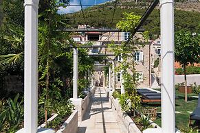 Spindler Luxury rooms by DuHomes