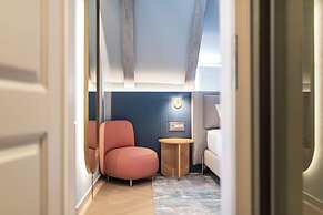 Spindler Luxury rooms by DuHomes