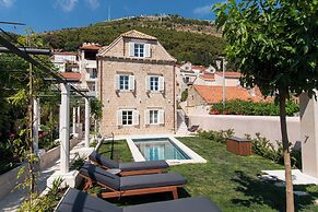 Spindler Luxury rooms by DuHomes