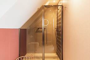 Spindler Luxury rooms by DuHomes