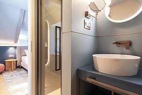 Spindler Luxury rooms by DuHomes