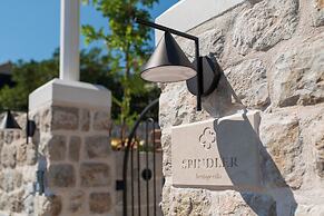 Spindler Luxury rooms by DuHomes