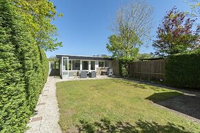 Welcoming Bungalow With Garden
