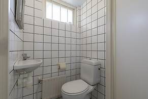 Welcoming Bungalow With Garden