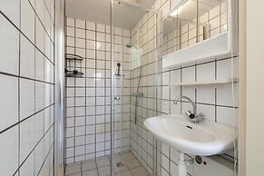 Welcoming Bungalow With Garden