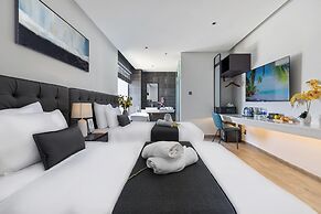 JBAY Beachfront Boutique Hotel