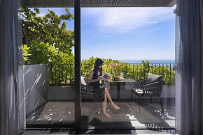 JBAY Beachfront Boutique Hotel